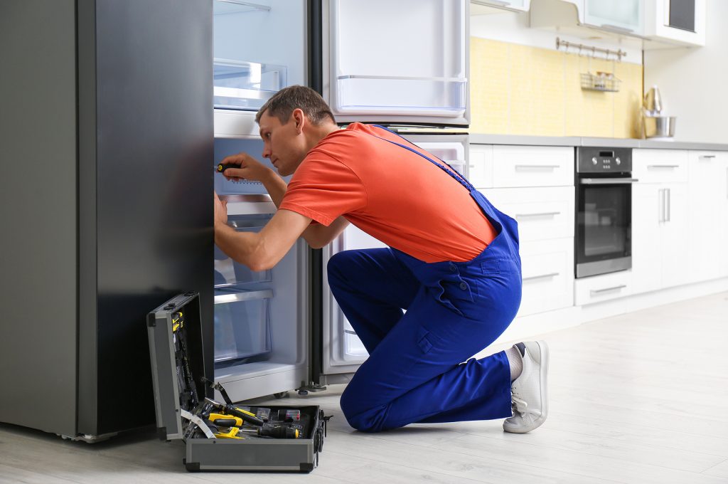 Refrigerator